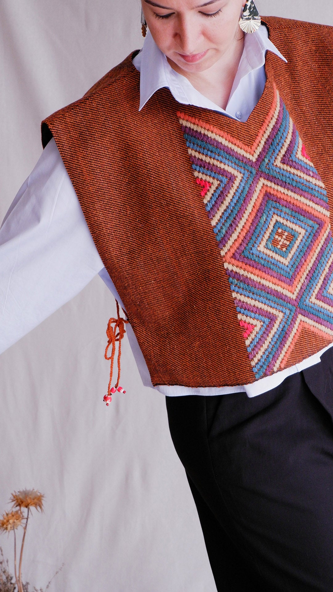 Kutlu Panço I Tek Taraf I Dokuma Zemin