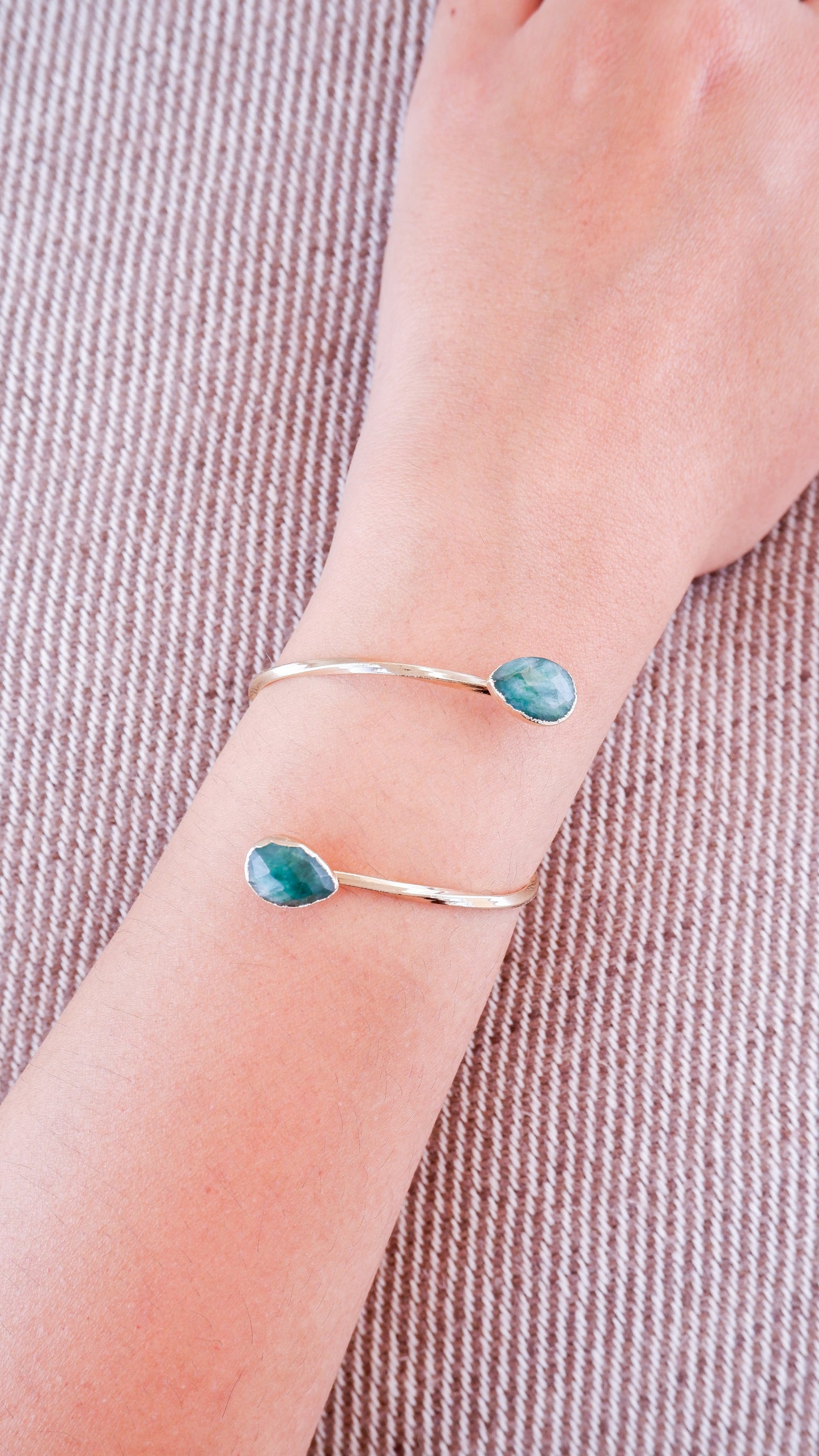 KÖK ZÜMRÜT BİLEKLİK NO.1