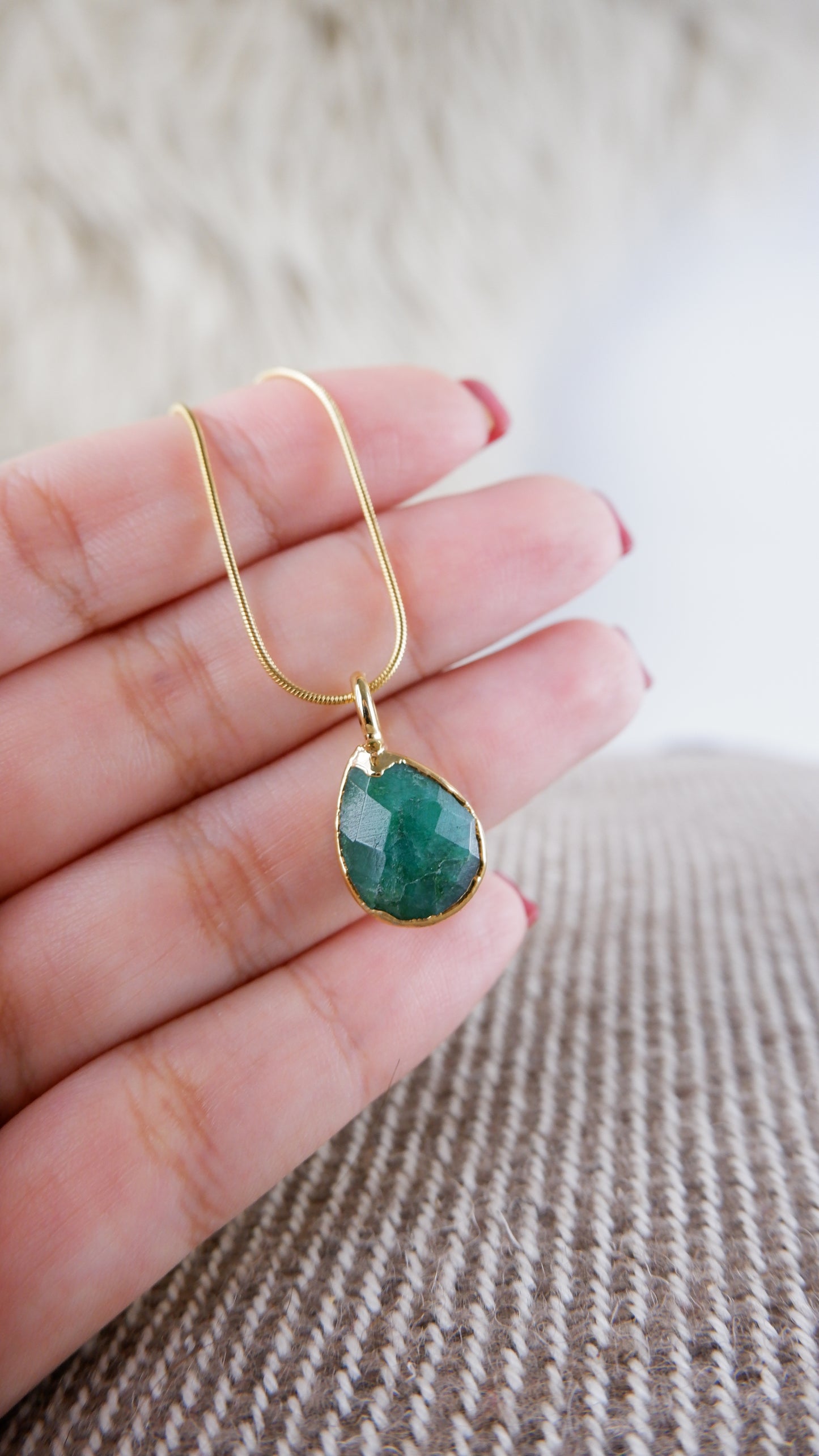 Doğal Tek Taş Kolye